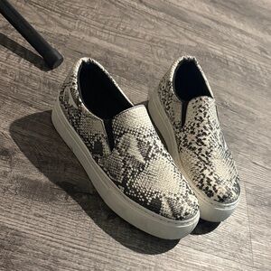 Qupid Monochrome Snakeskin Slip-On Sneakers